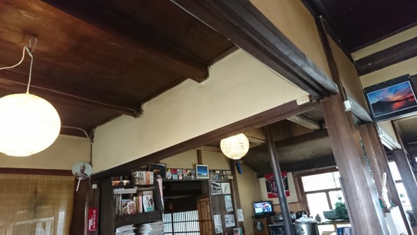酪農cafe酪 店内天井